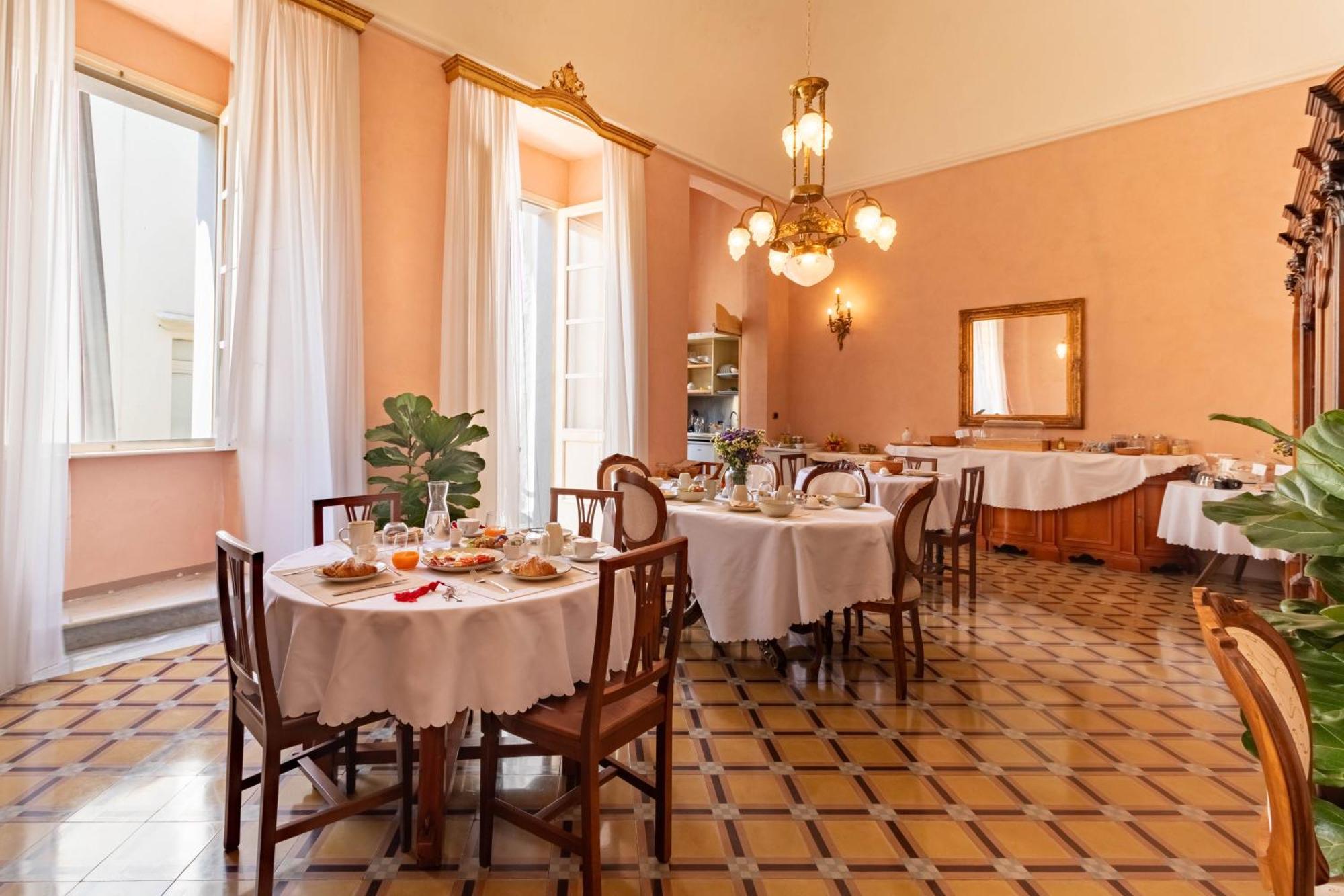 Palazzo Zaca Bed & Breakfast Gallipoli Exterior photo